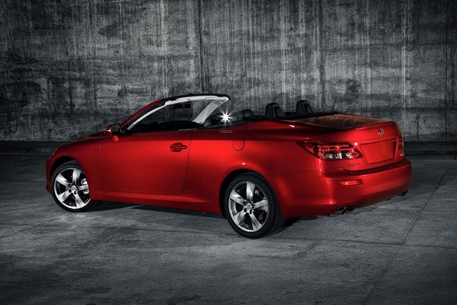 Lexus Is photo 12