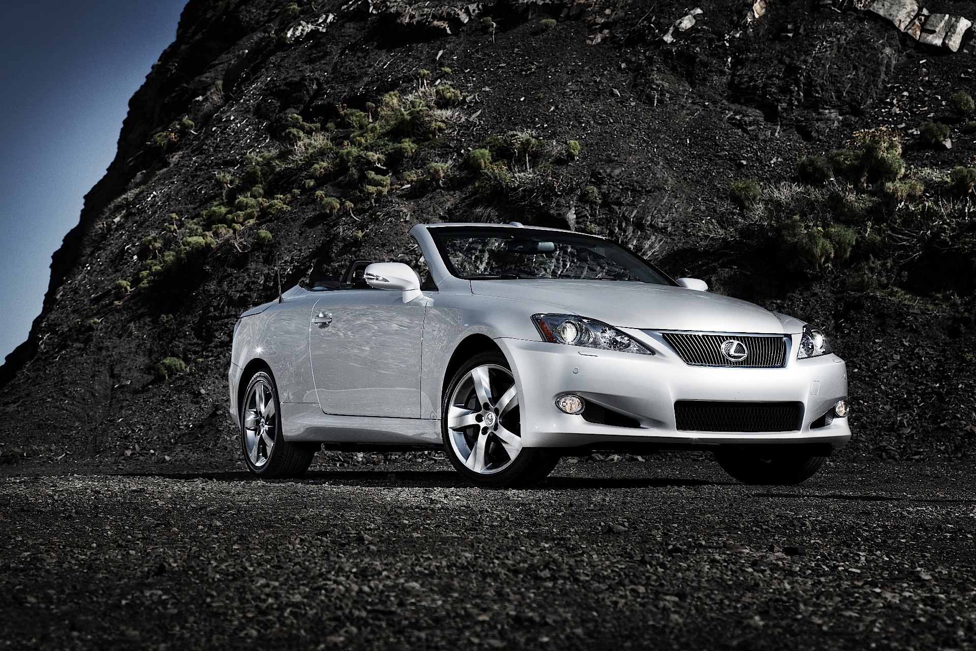 Lexus Is photo 18
