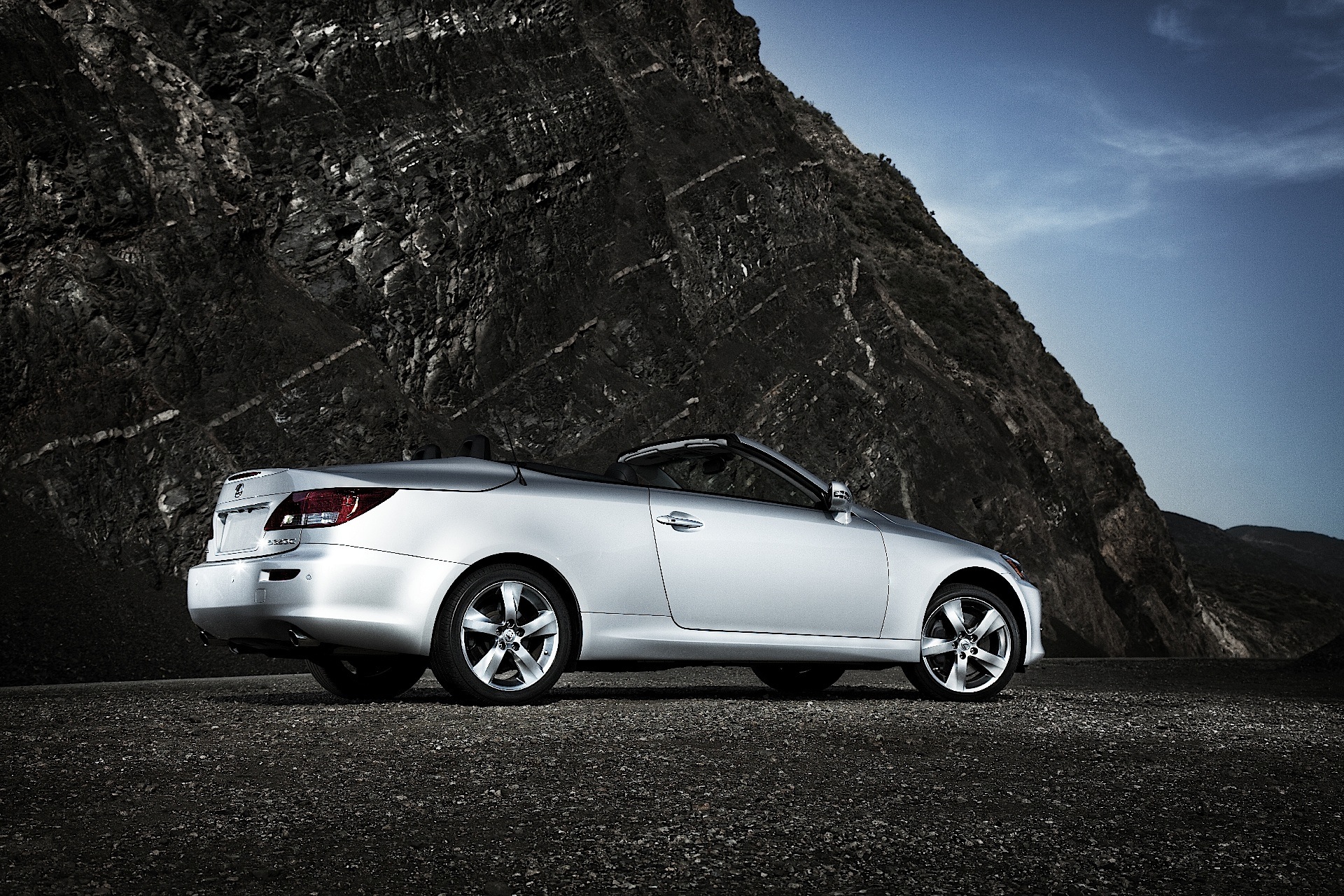 Lexus Is photo 19