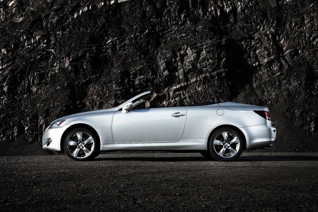 Lexus Is photo 20