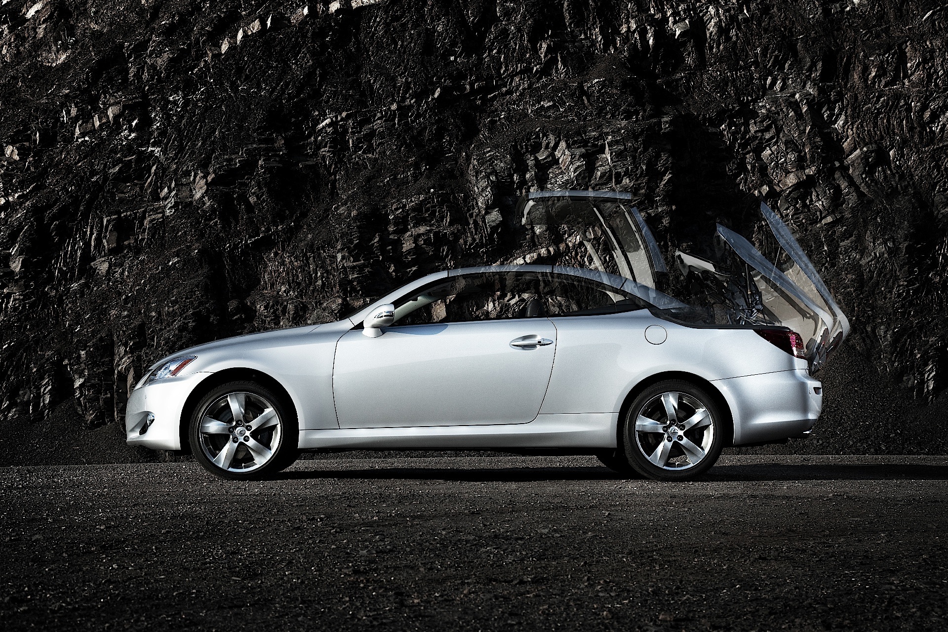 Lexus Is photo 21