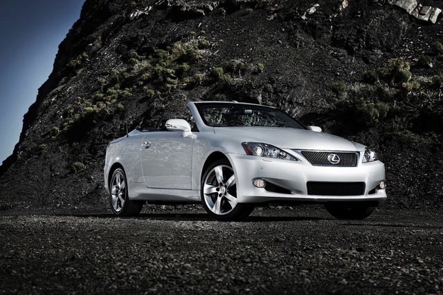 Lexus Is photo 22