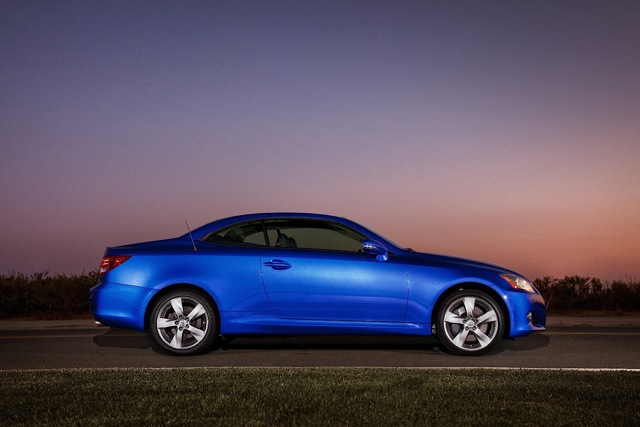 Lexus Is photo 36