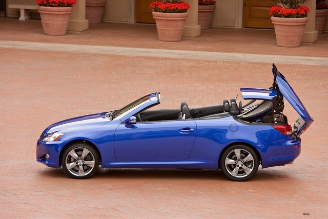 Lexus Is photo 45