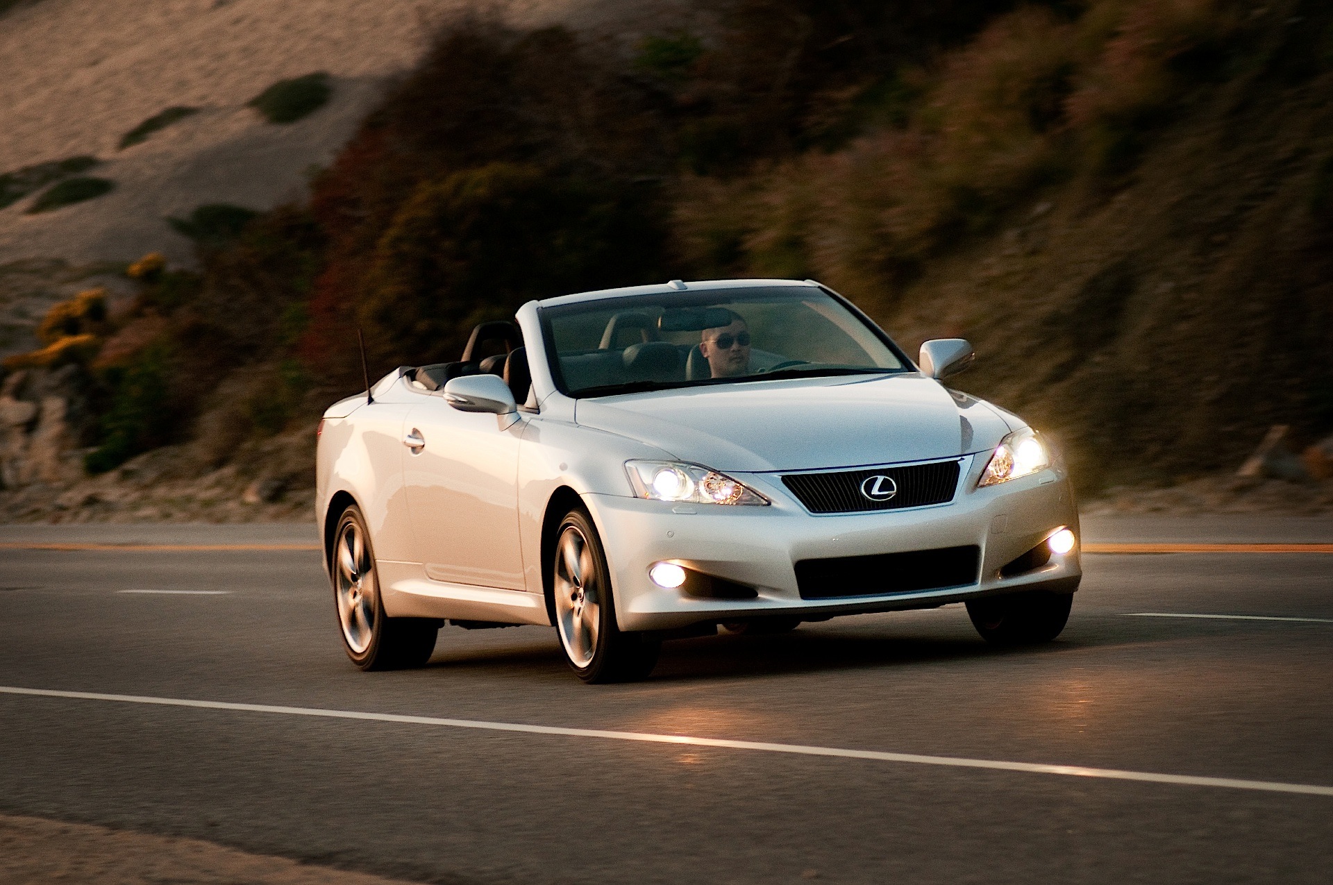 Lexus Is photo 54