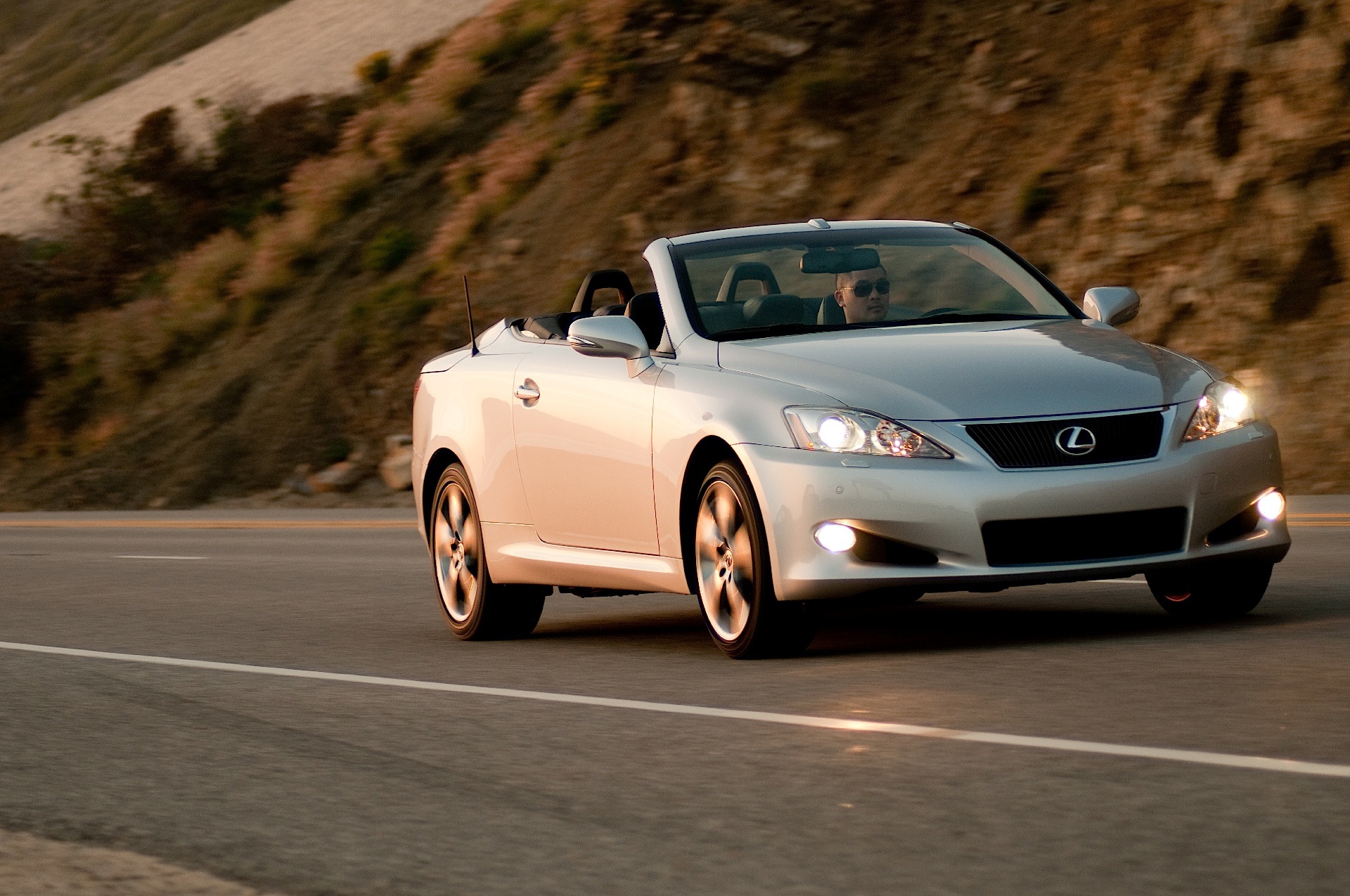 Lexus Is photo 56