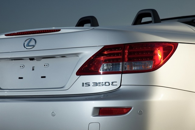 Lexus Is photo 65