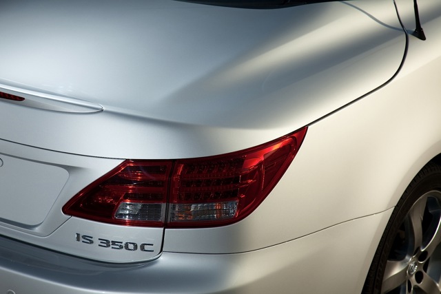 Lexus Is photo 66
