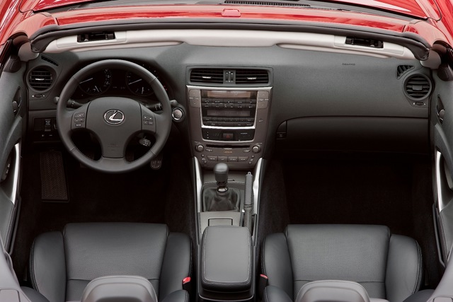 Lexus Is photo 95