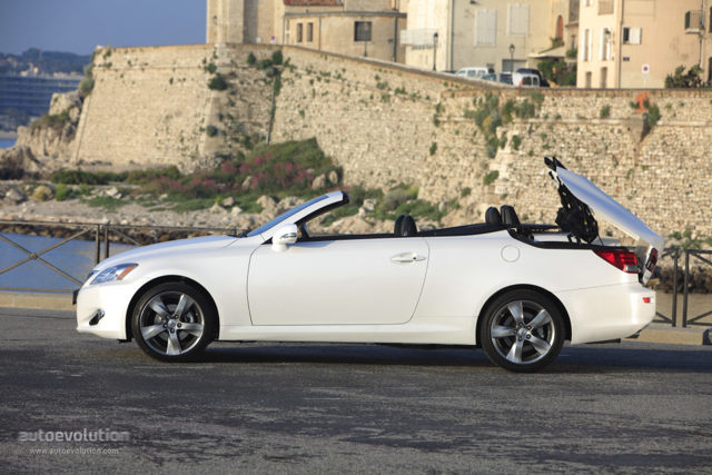 Lexus Is photo 3