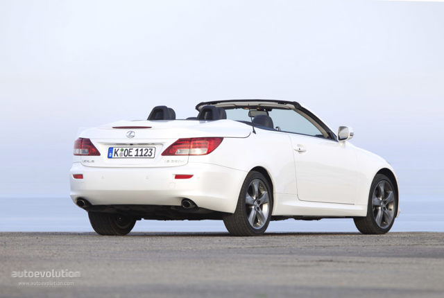 Lexus Is photo 5