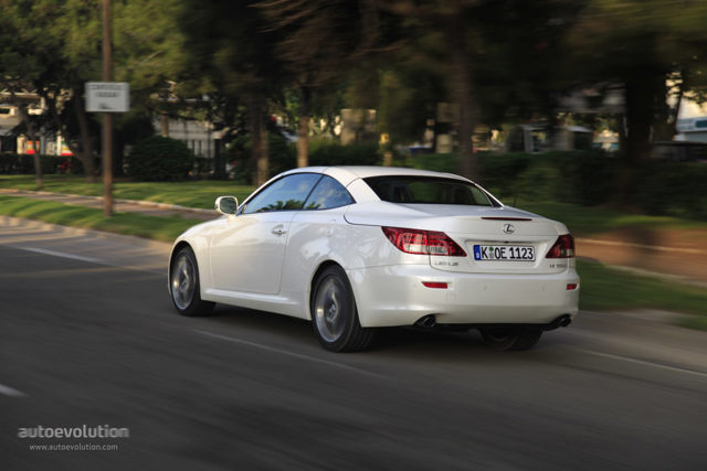 Lexus Is photo 9