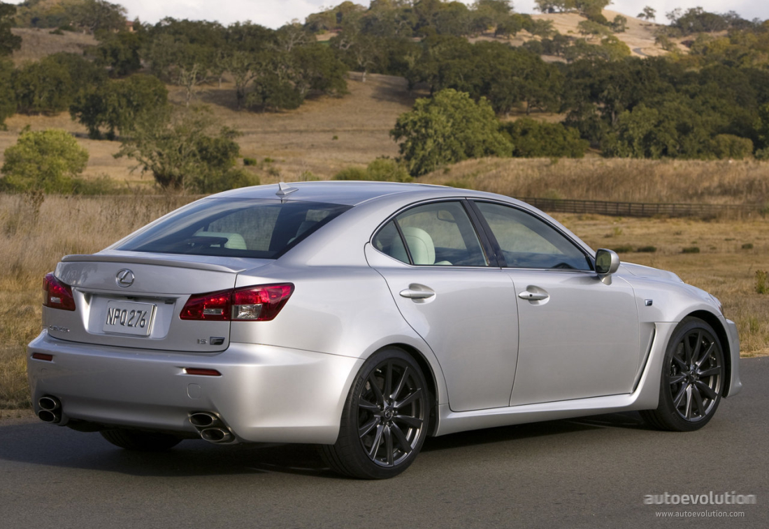 Lexus Is photo 8