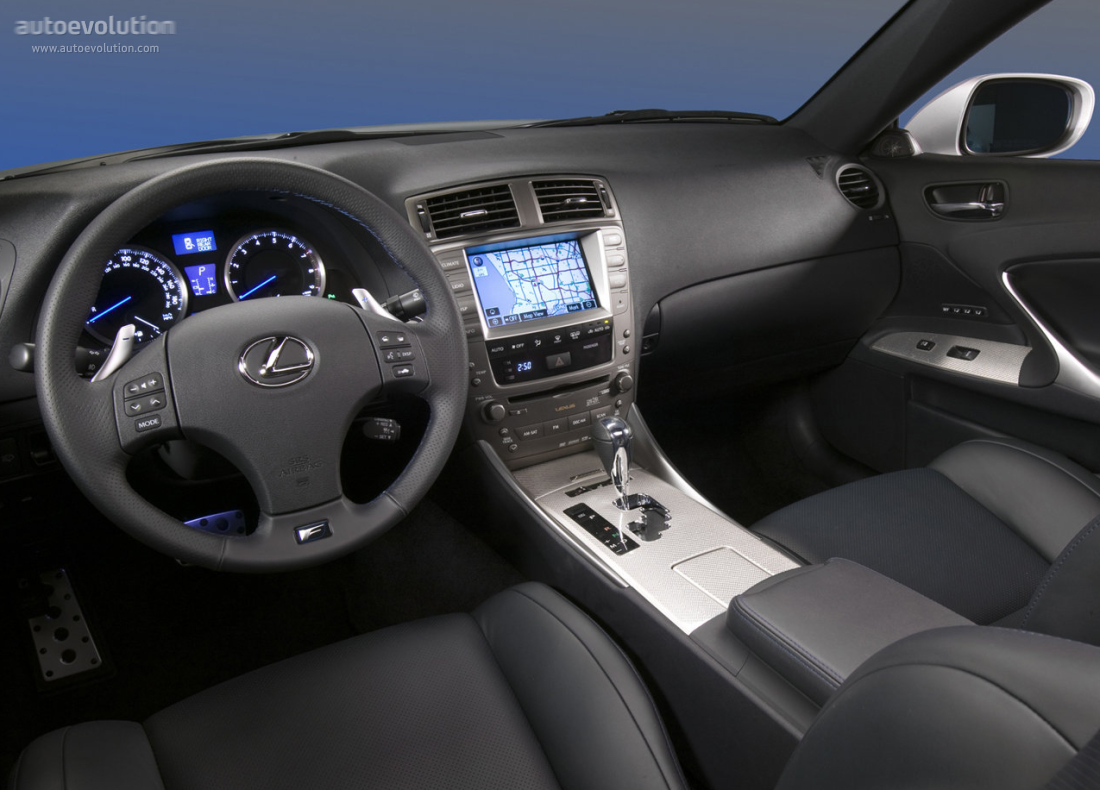 Lexus Is photo 11