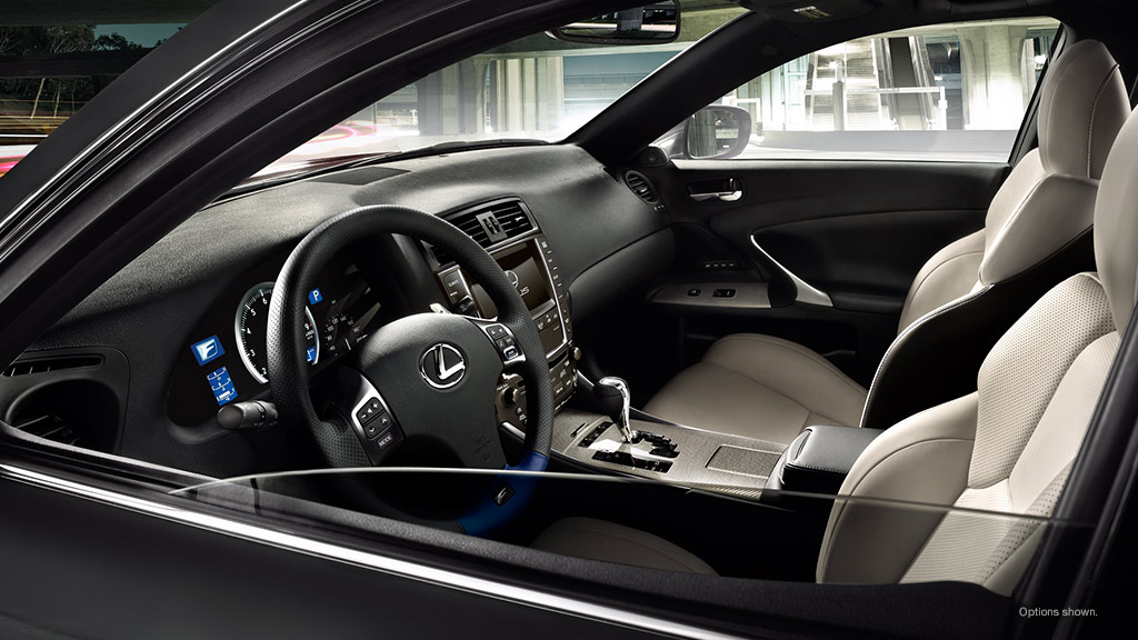 Lexus Is photo 16
