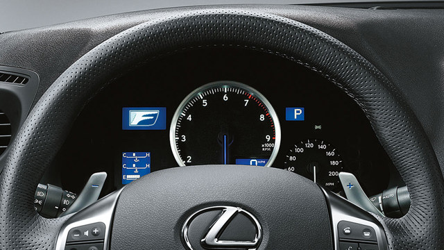Lexus Is photo 18