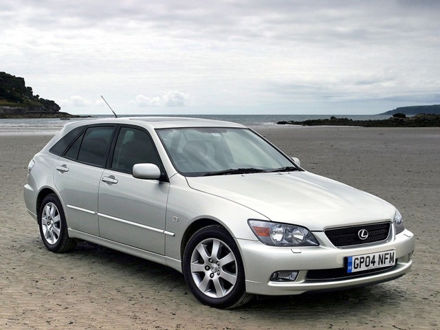 Lexus Is foto 9