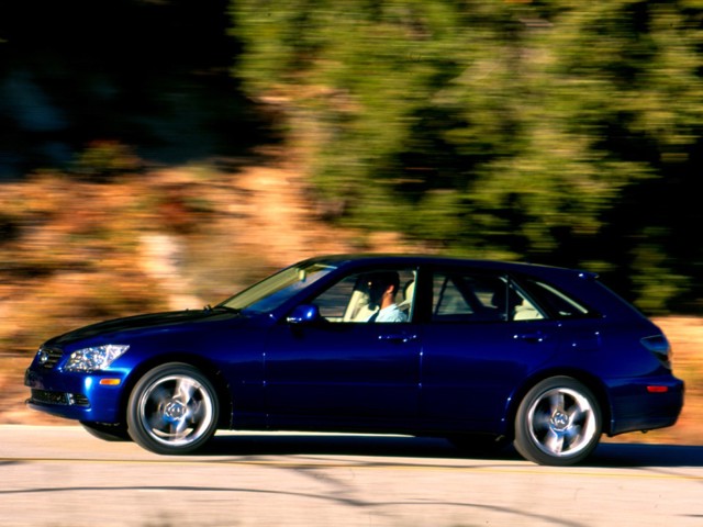 Lexus Is foto 19