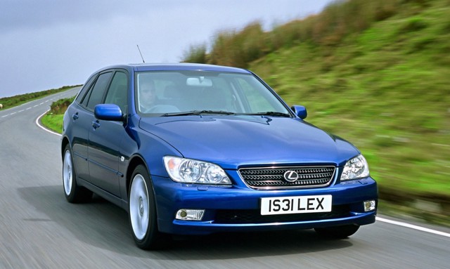Lexus Is foto 27