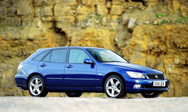 Lexus Is foto 29