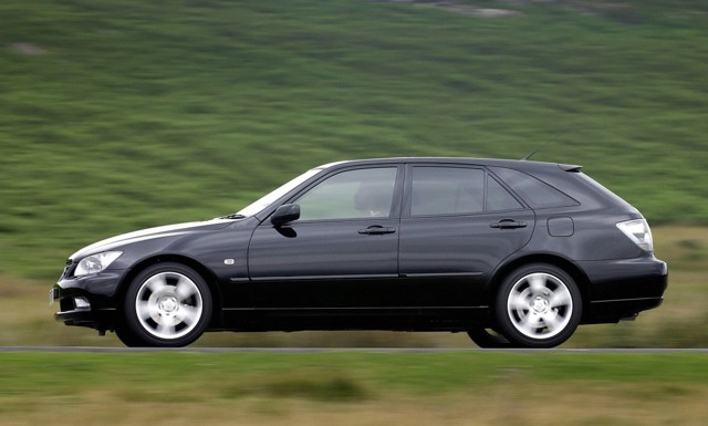 Lexus Is foto 31