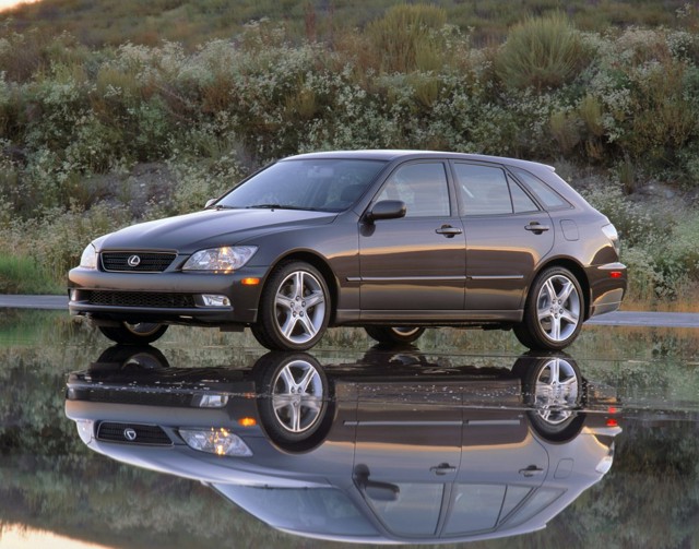 Lexus Is foto 37