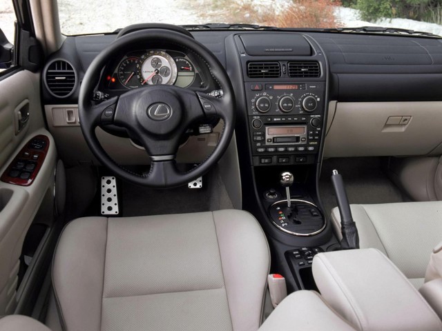 Lexus Is foto 40