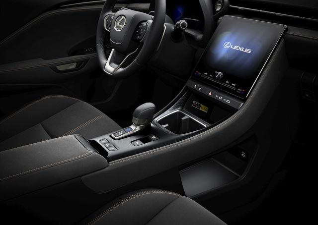 Lexus Lbx photo 54