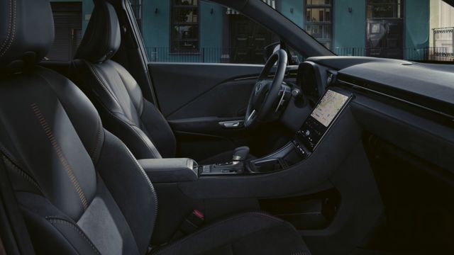 Lexus Lbx photo 90