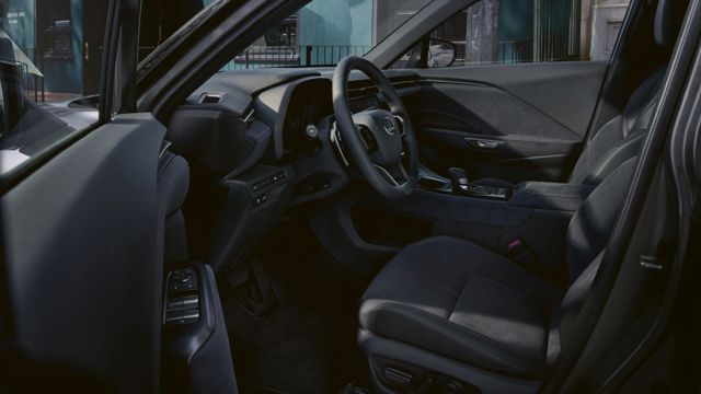 Lexus Lbx photo 92
