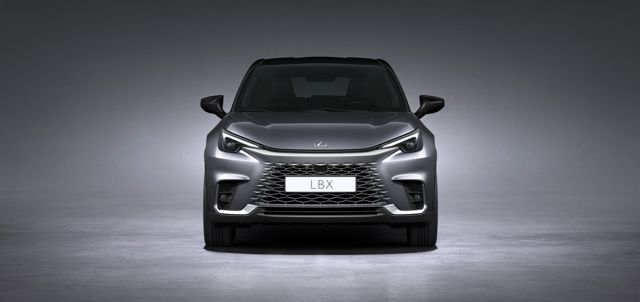 Lexus Lbx photo 18