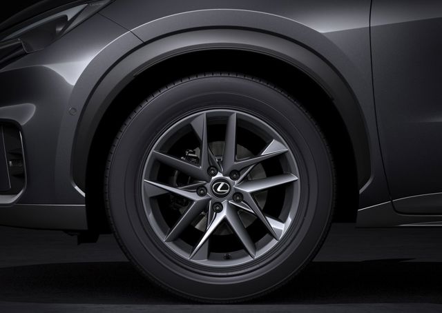 Lexus Lbx photo 41