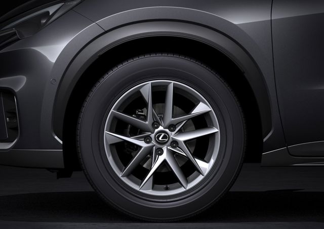 Lexus Lbx photo 42