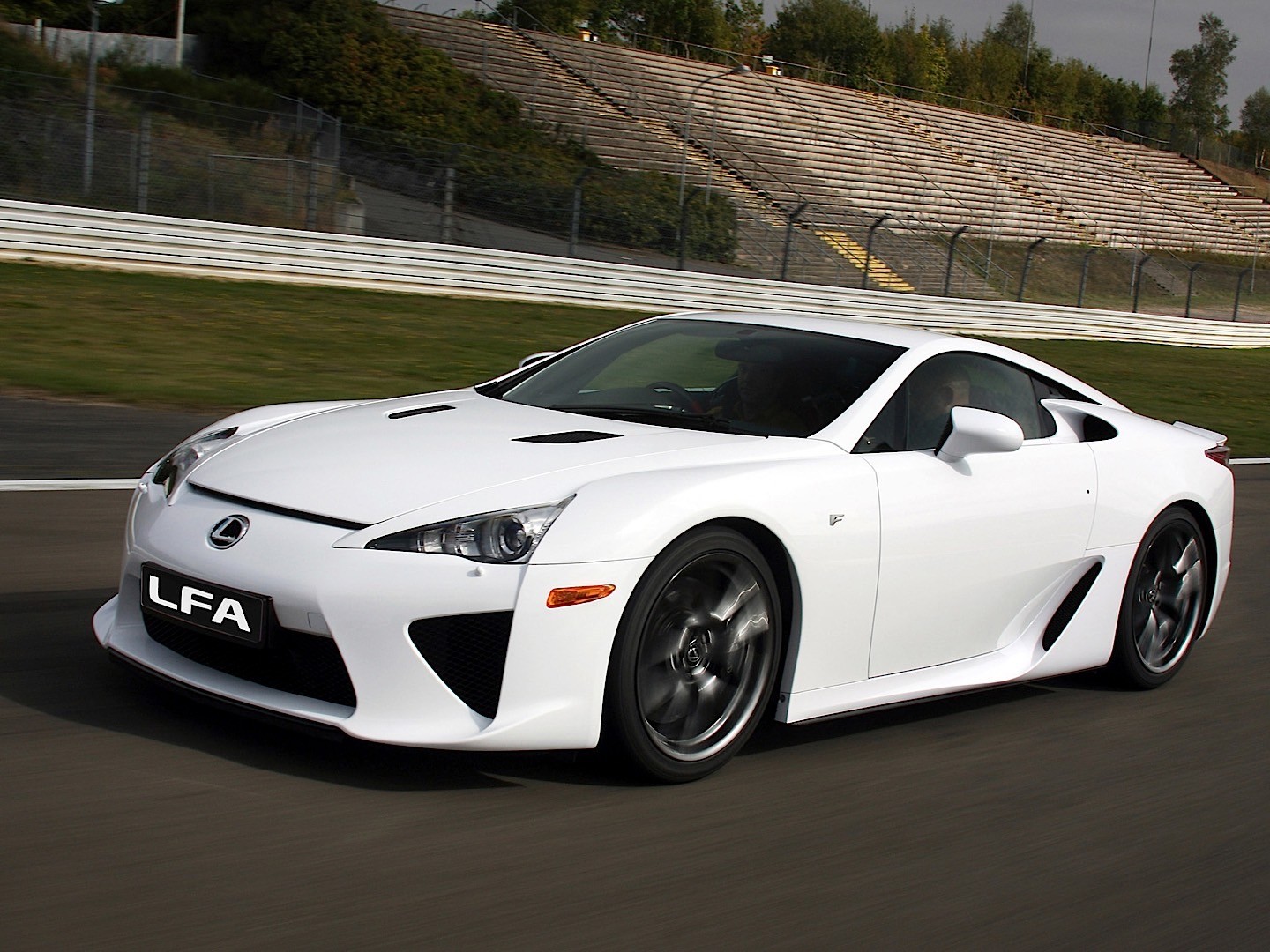 Lexus Lfa photo 18