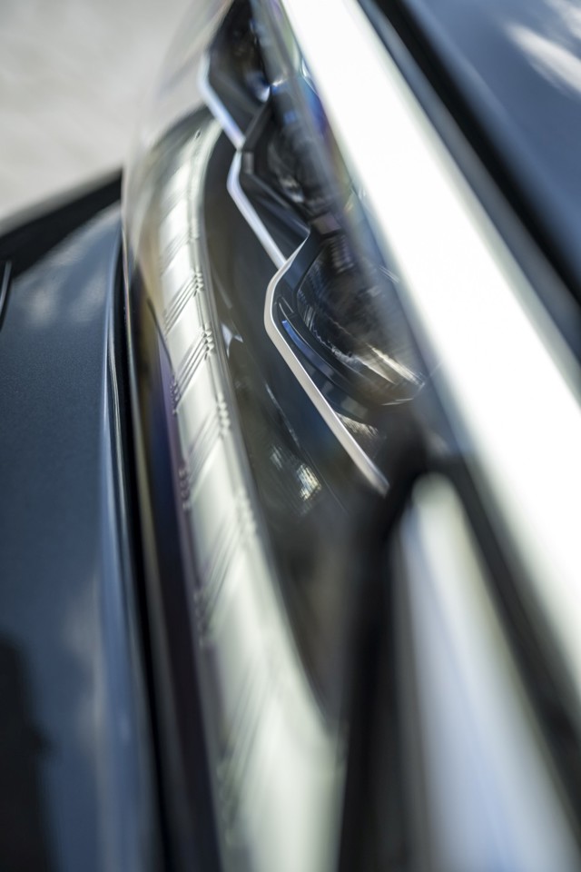 Lexus Lm photo 98