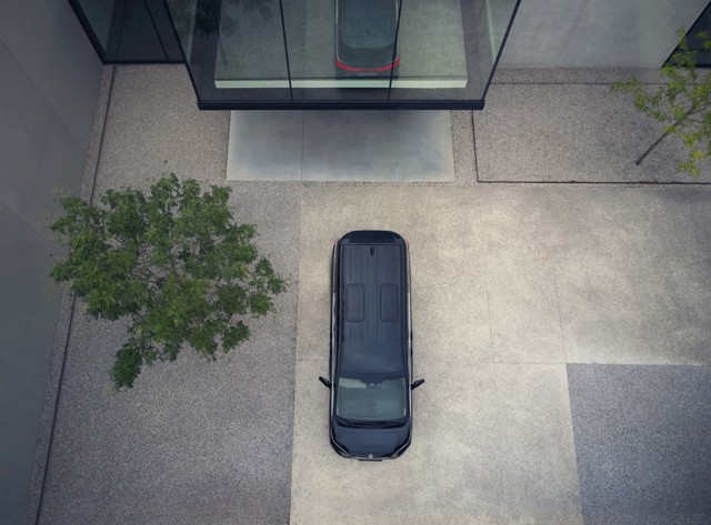 Lexus Lm photo 114