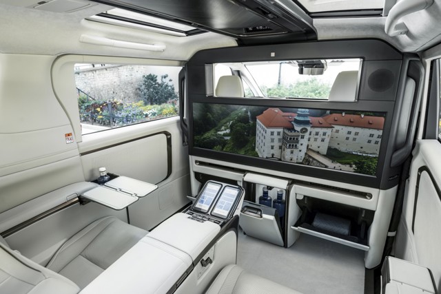 Lexus Lm photo 152