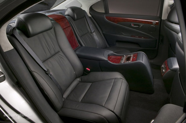 Lexus Ls photo 18