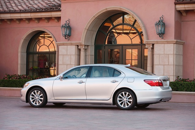 Lexus Ls photo 10