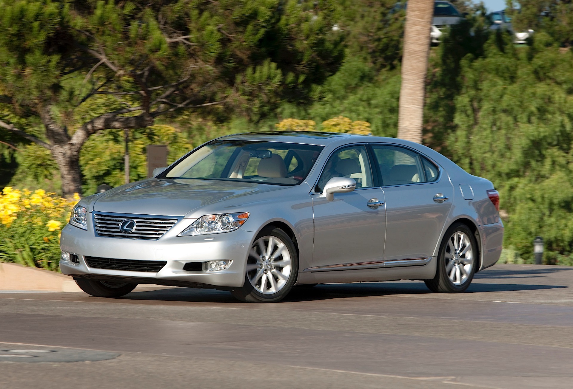 Lexus Ls photo 21