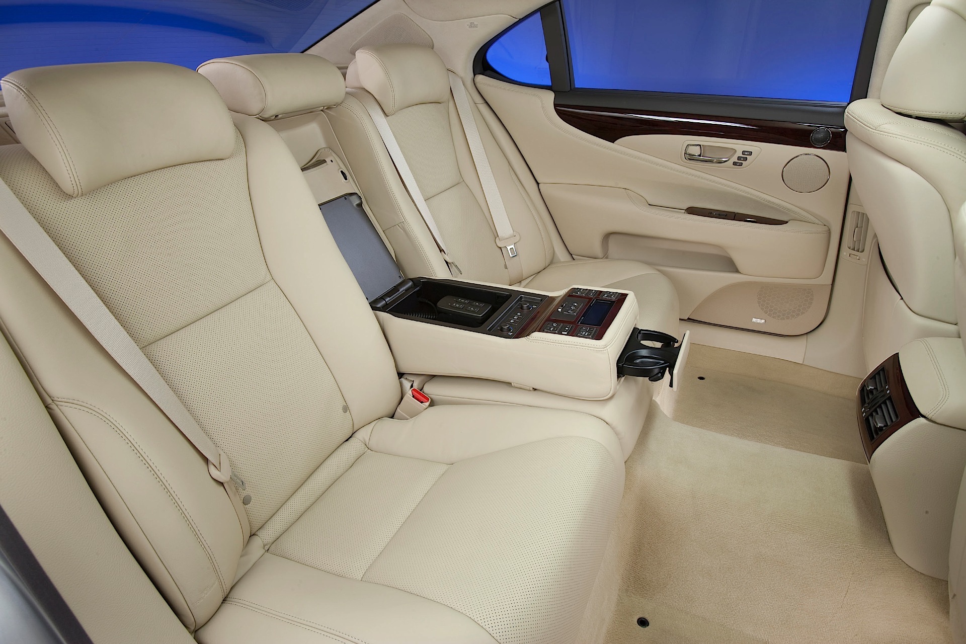 Lexus Ls photo 57
