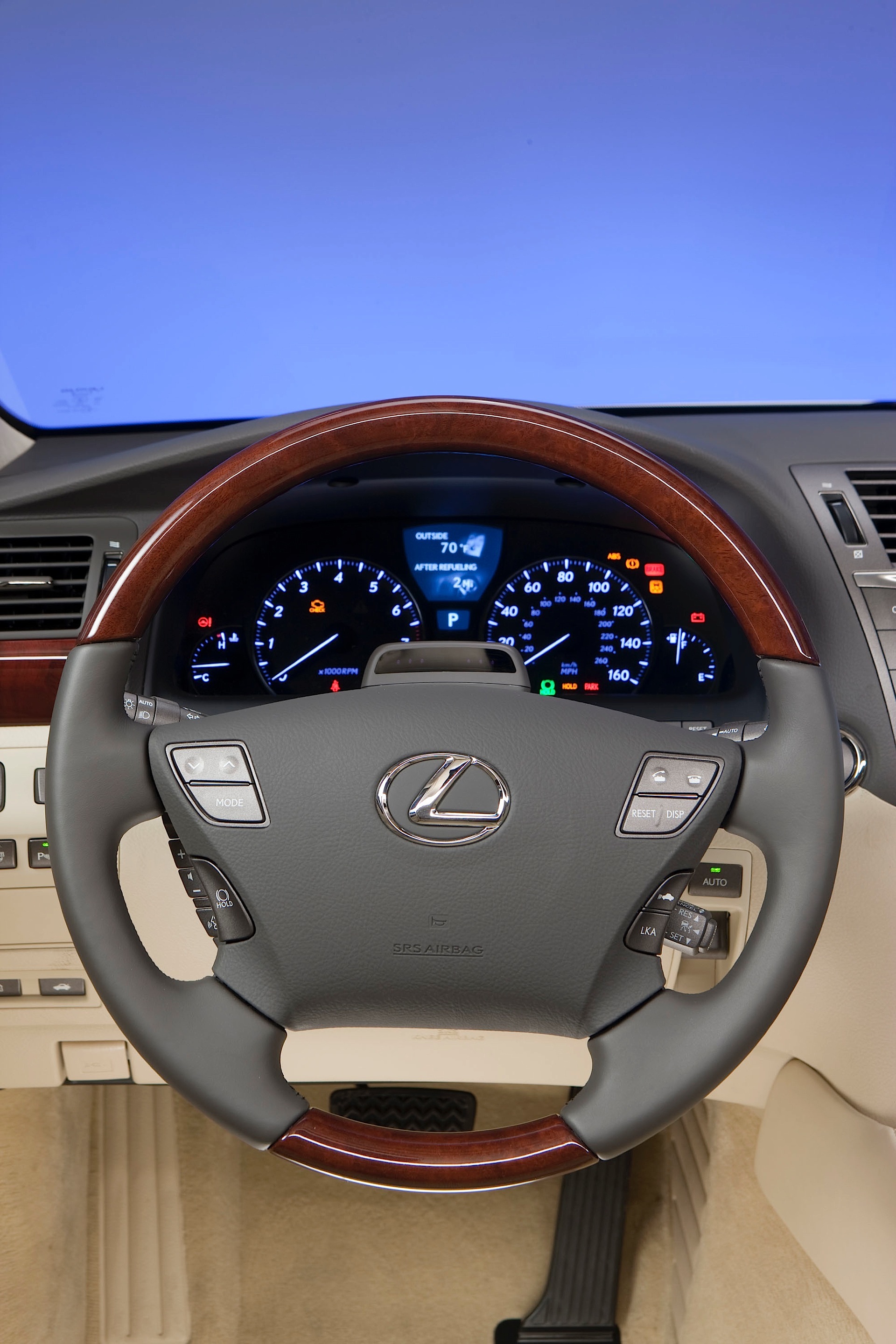 Lexus Ls photo 86