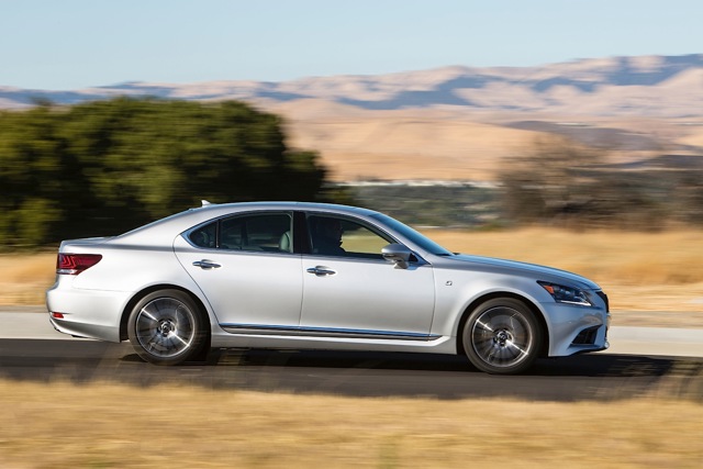 Lexus Ls photo 9