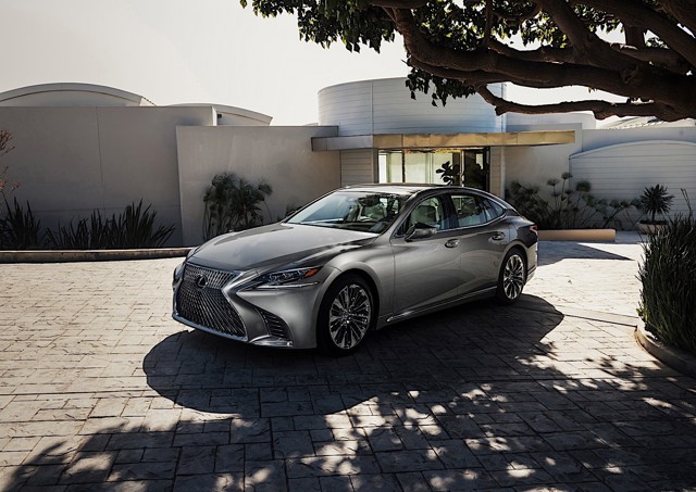 Lexus Ls photo 3