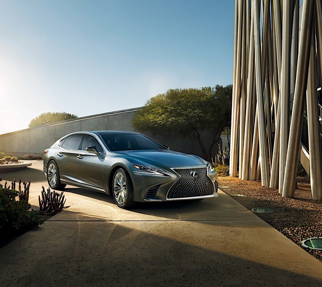 Lexus Ls photo 16