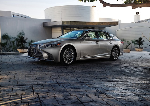 Lexus Ls photo 19