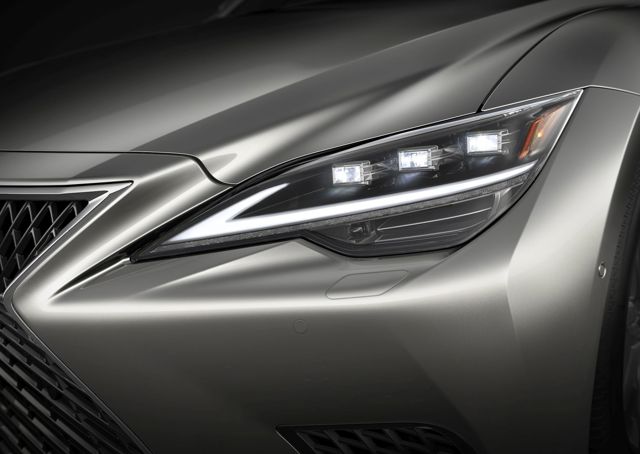 Lexus Ls photo 9