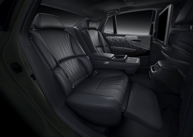 Lexus Ls photo 28