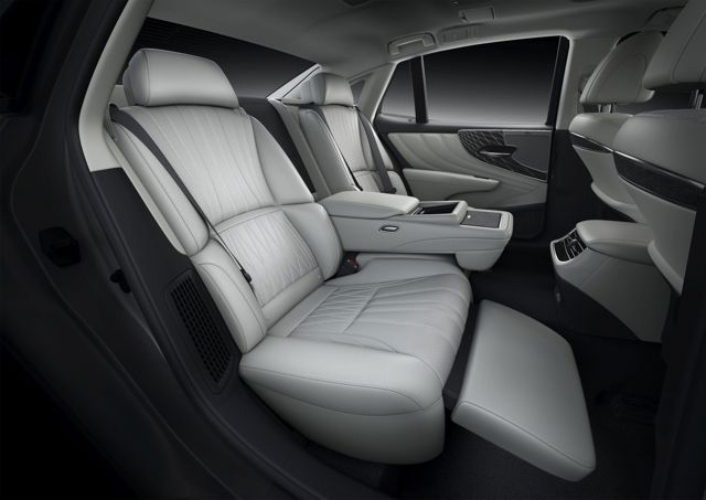 Lexus Ls photo 29