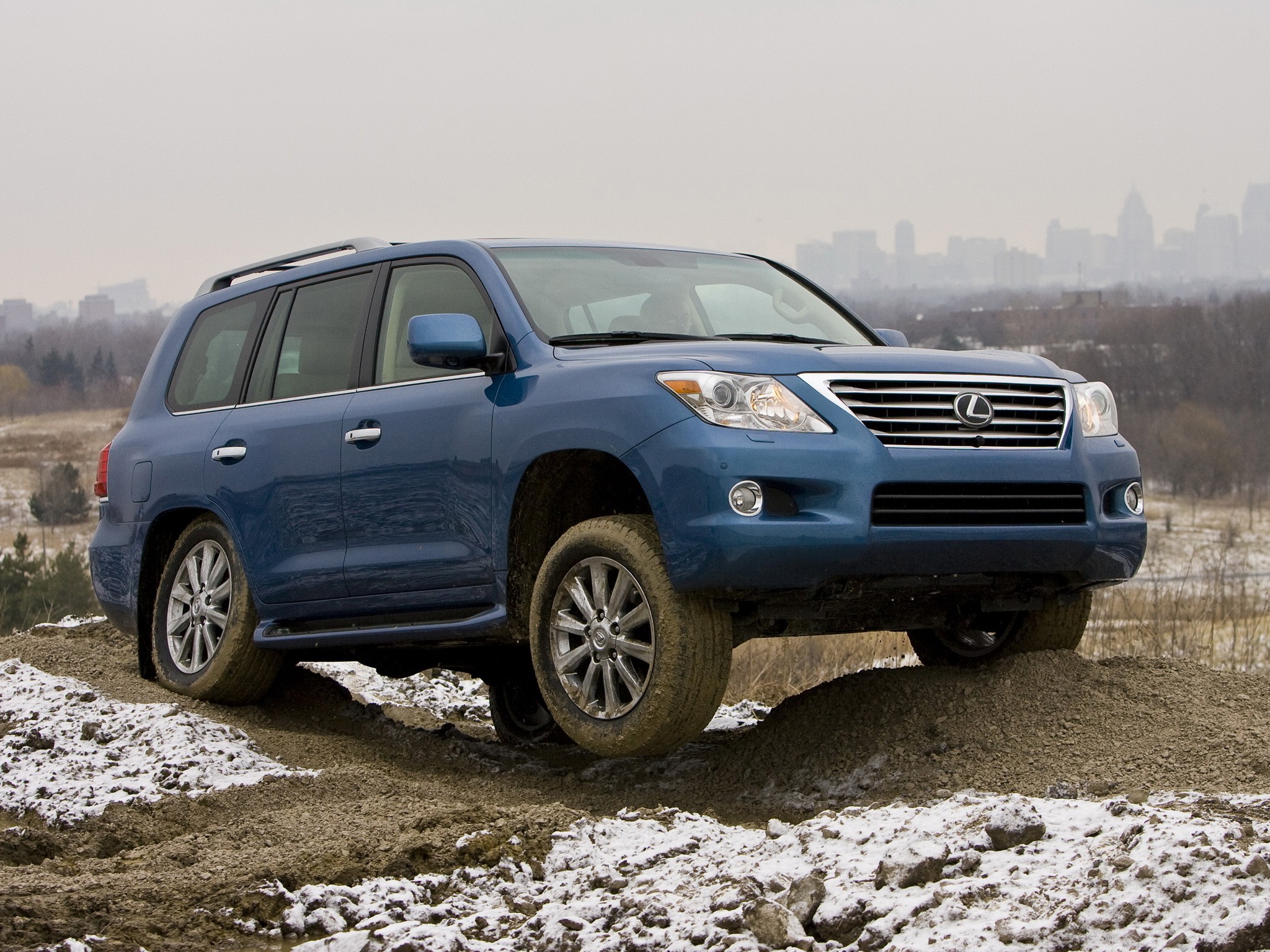 Lexus Lx photo 39
